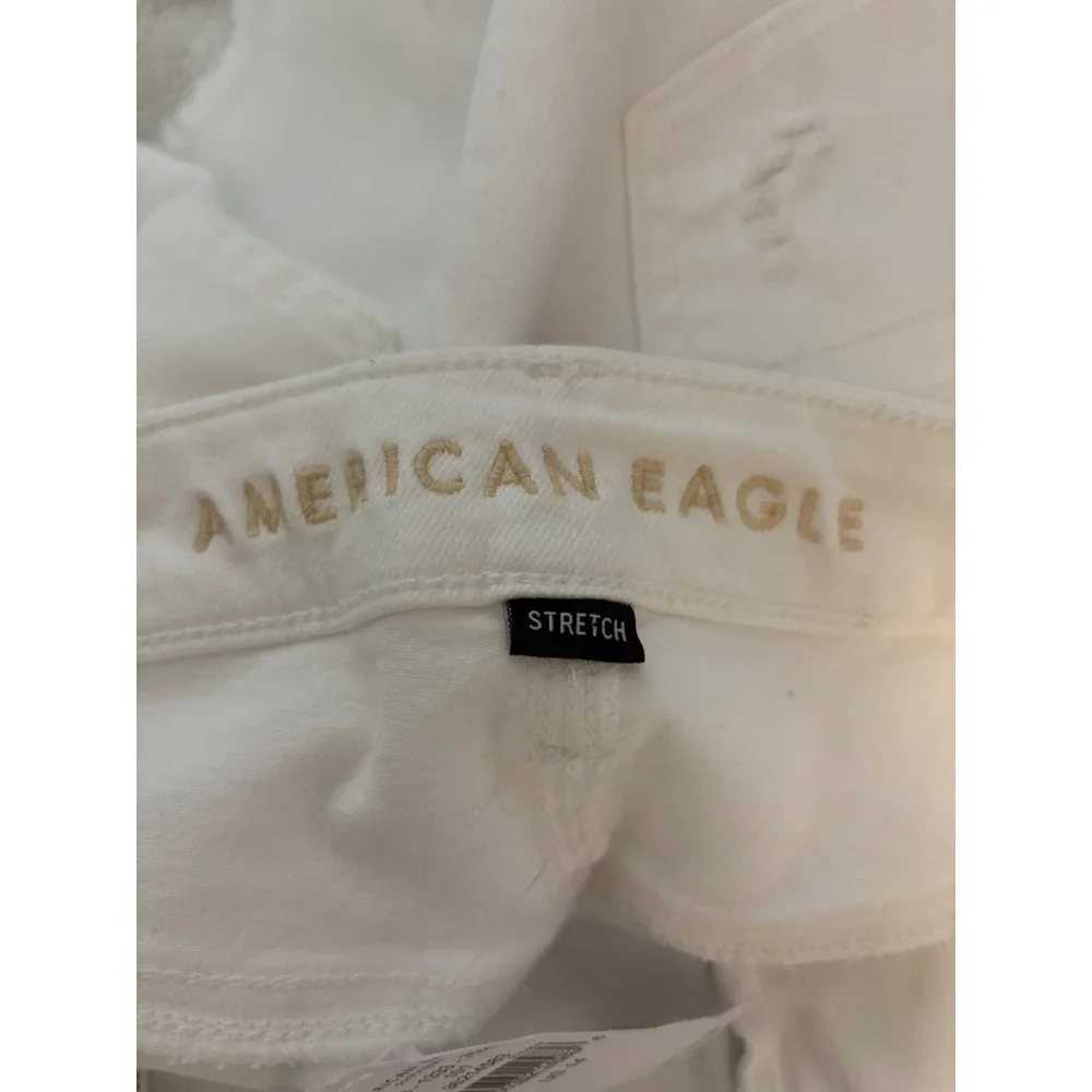 American Eagle Womens White Distressed Denim Shorts High Waisted Frayed Hem 14